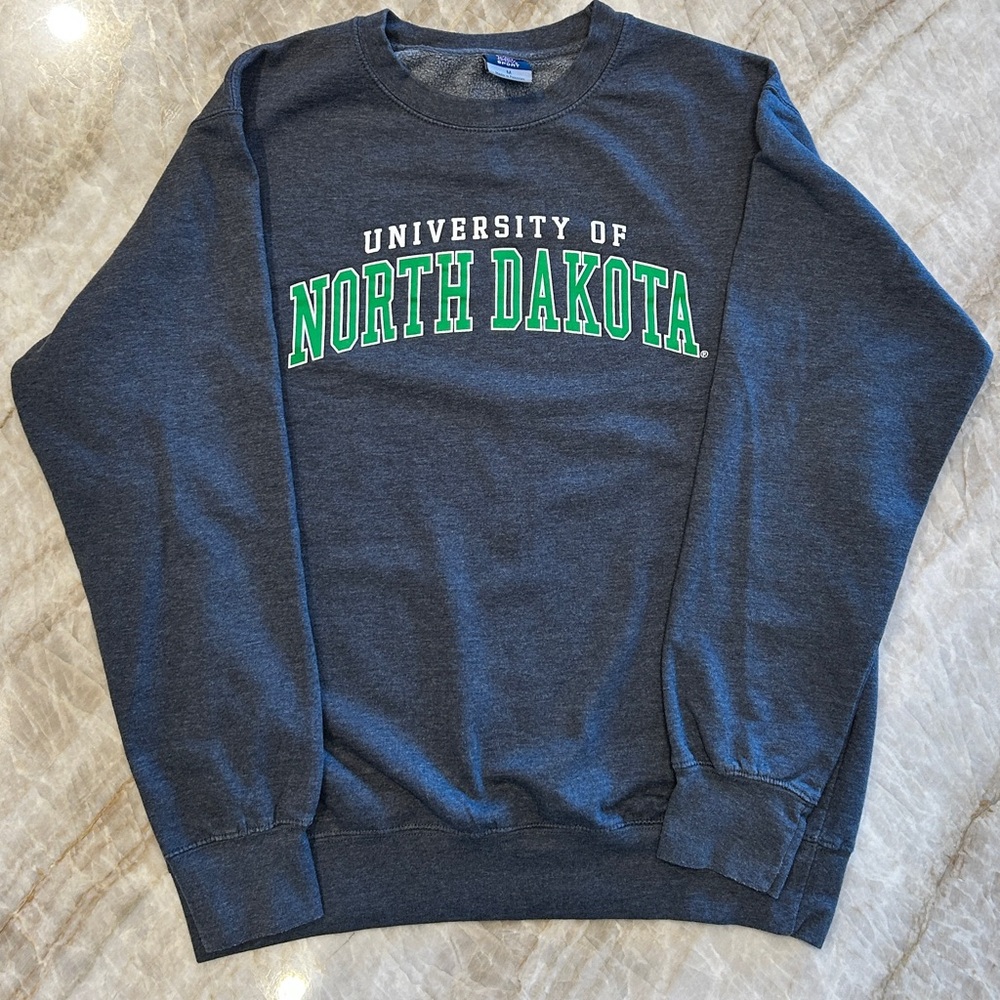 University of North Dakota Crewneck Sweatshirt Mens/Womens M | UND Collegiate We